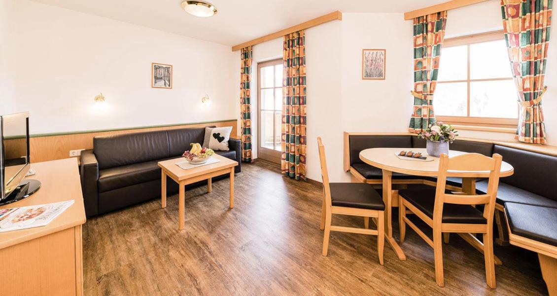 Feriengut Hasenau Aparthotel Saalbach-Hinterglemm Eksteriør bilde