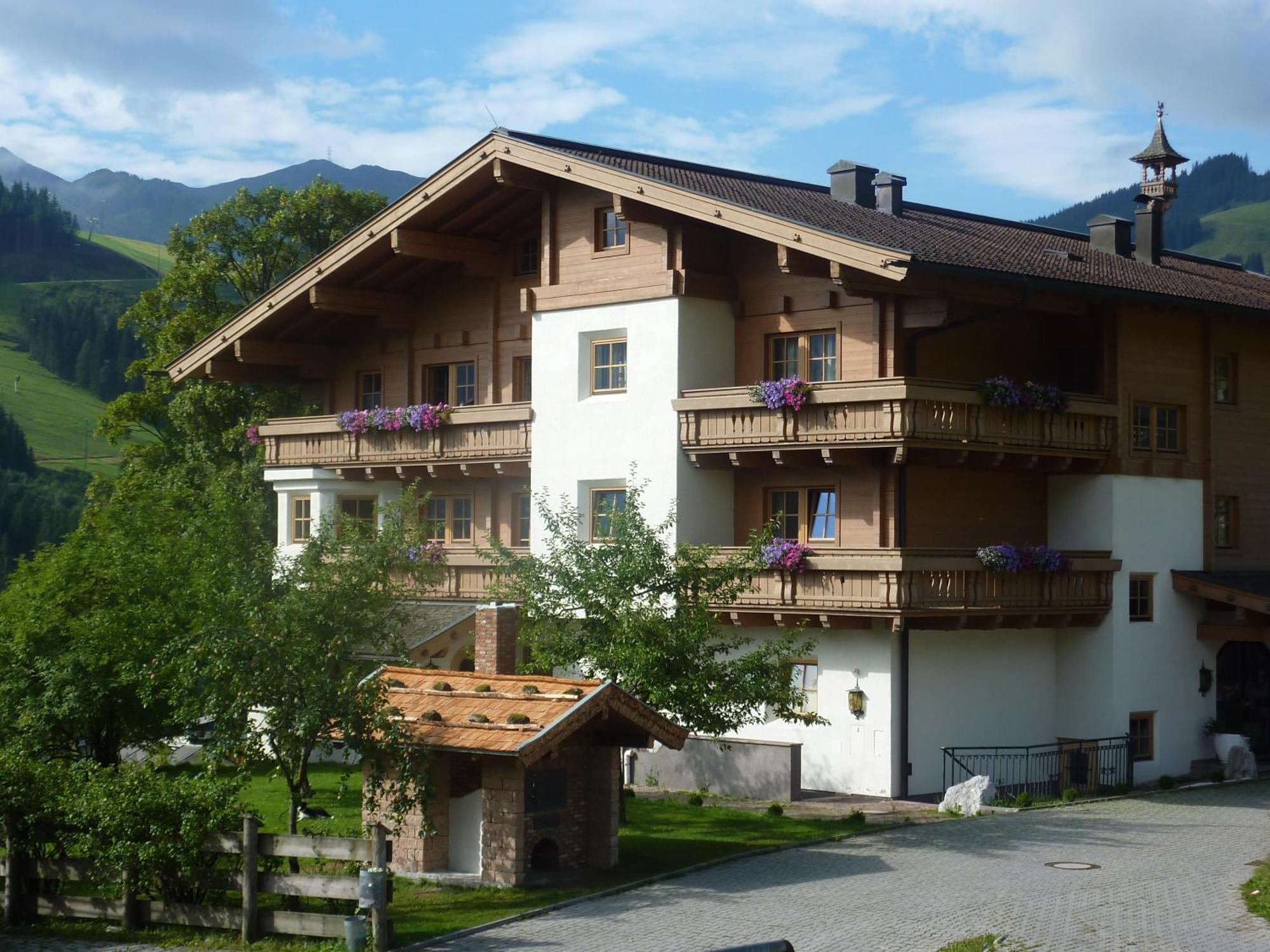 Feriengut Hasenau Aparthotel Saalbach-Hinterglemm Eksteriør bilde